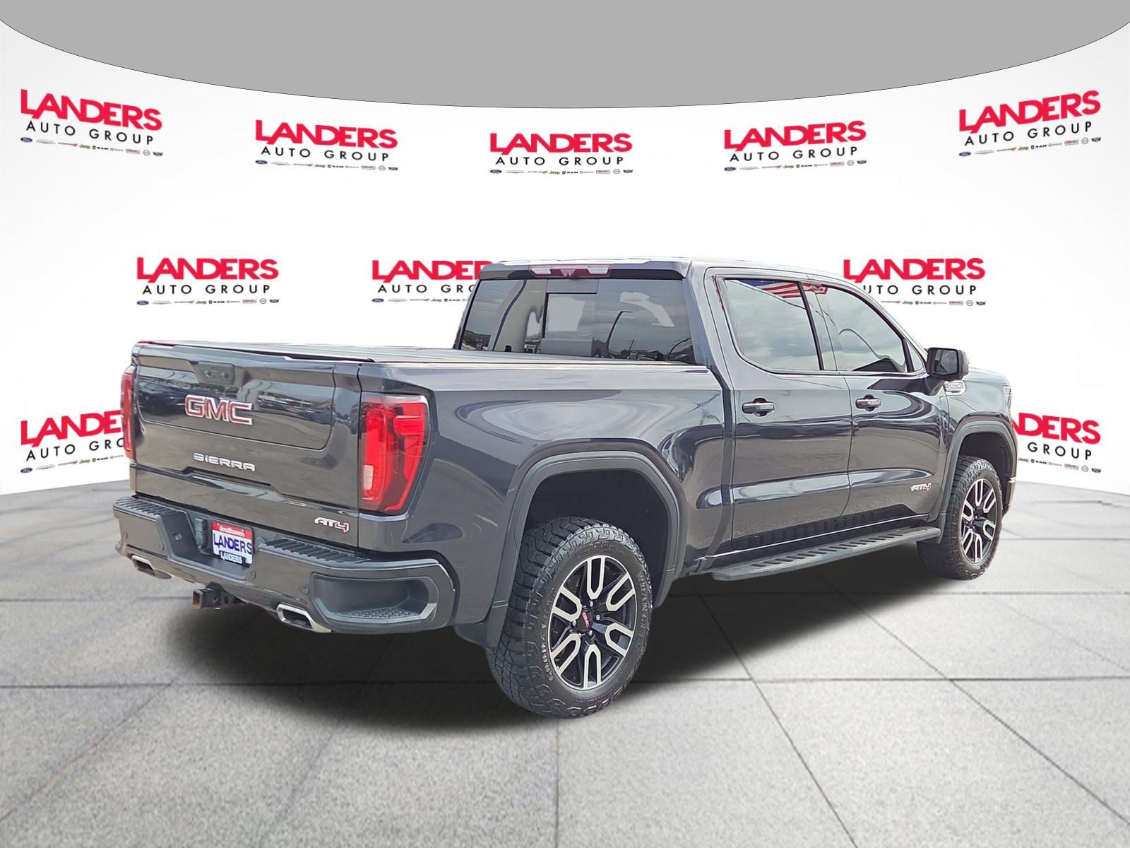 Used 2022 GMC Sierra 1500 AT4 w/ AT4 Premium Package AWD/4WD image 3