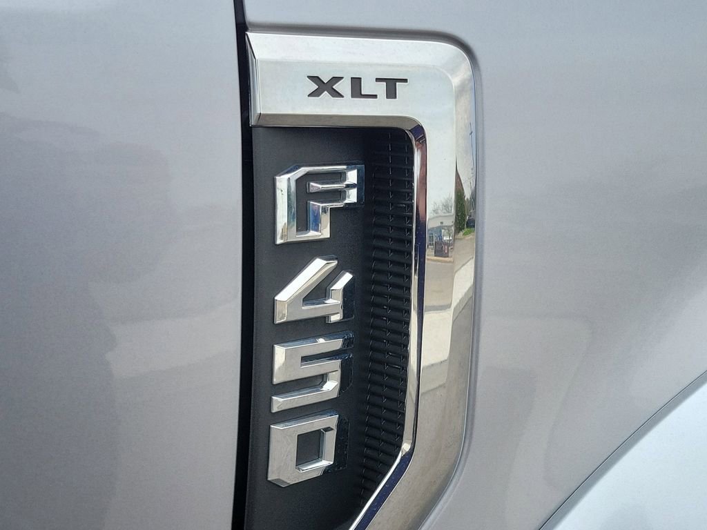 Certified 2022 Ford F450 XLT w/ XLT Premium Package AWD/4WD image 6