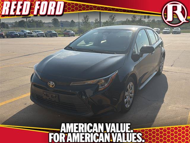 Used 2025 Toyota Corolla LE FWD image 1