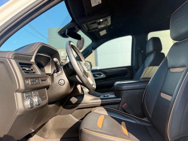 Used 2023 GMC Yukon XL AT4 AWD/4WD image 10
