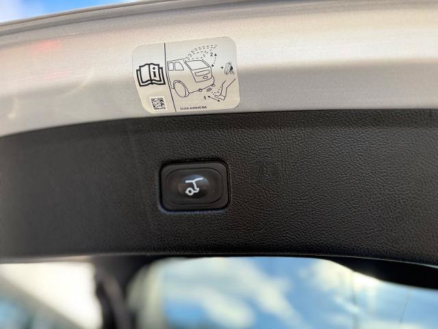 Certified 2019 Ford Edge Titanium w/ Equipment Group 301A FWD image 40