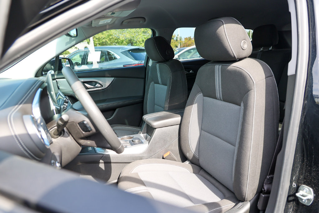 Used 2024 Chevrolet Blazer LT w/ Convenience Package FWD image 30