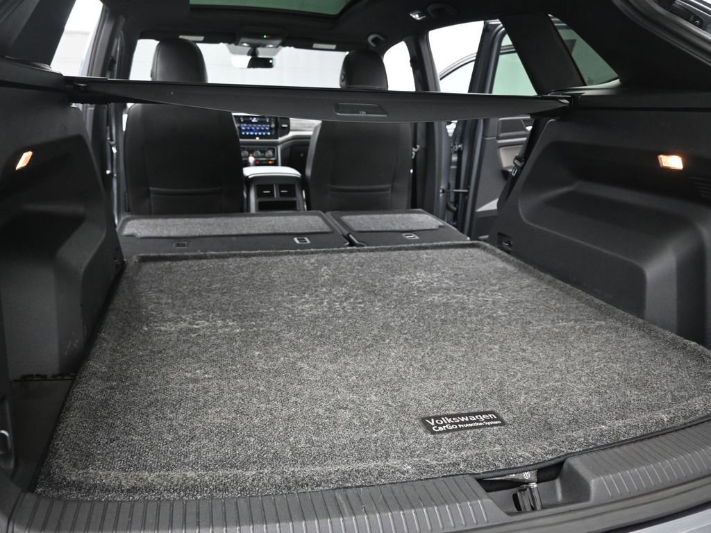 Used 2023 Volkswagen Atlas Cross Sport SE w/ Panoramic Sunroof Package image 51