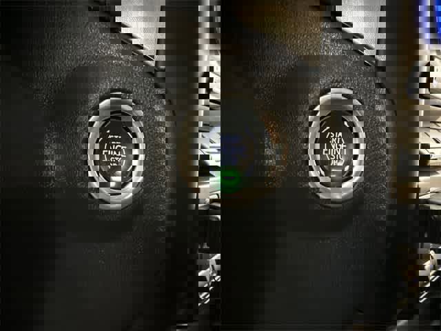 Used 2021 GMC Sierra 1500 Elevation image 14