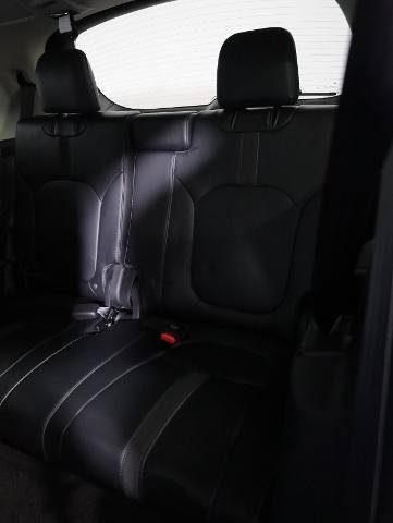 Used 2024 Honda Pilot Touring image 12