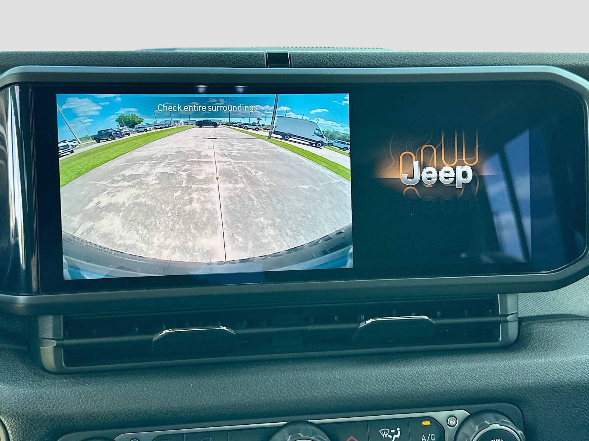 Used 2024 Jeep Wrangler Sport S AWD/4WD image 13