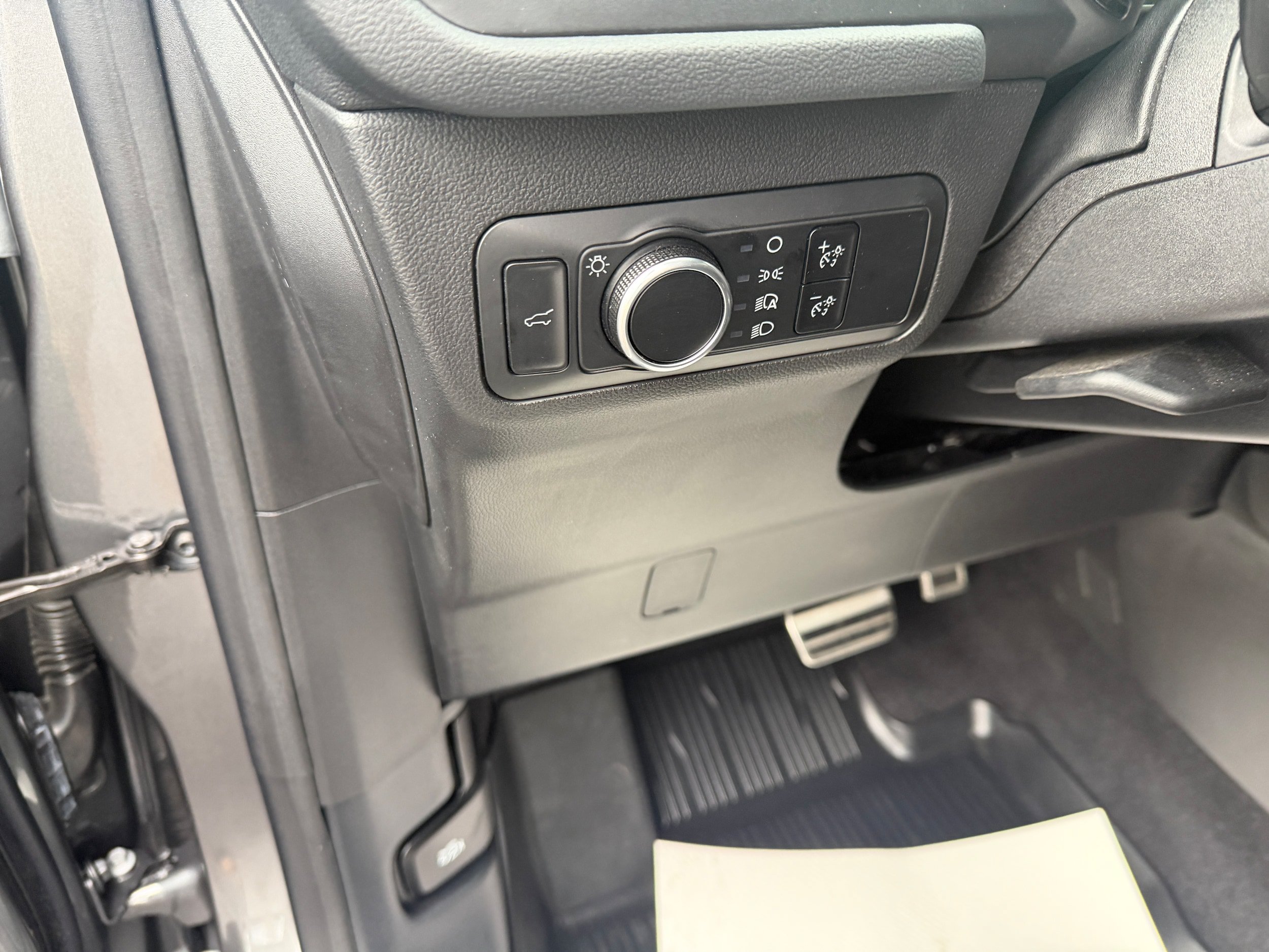 Certified 2024 Ford Escape ST-Line w/ Tech Pack #1 AWD/4WD image 19