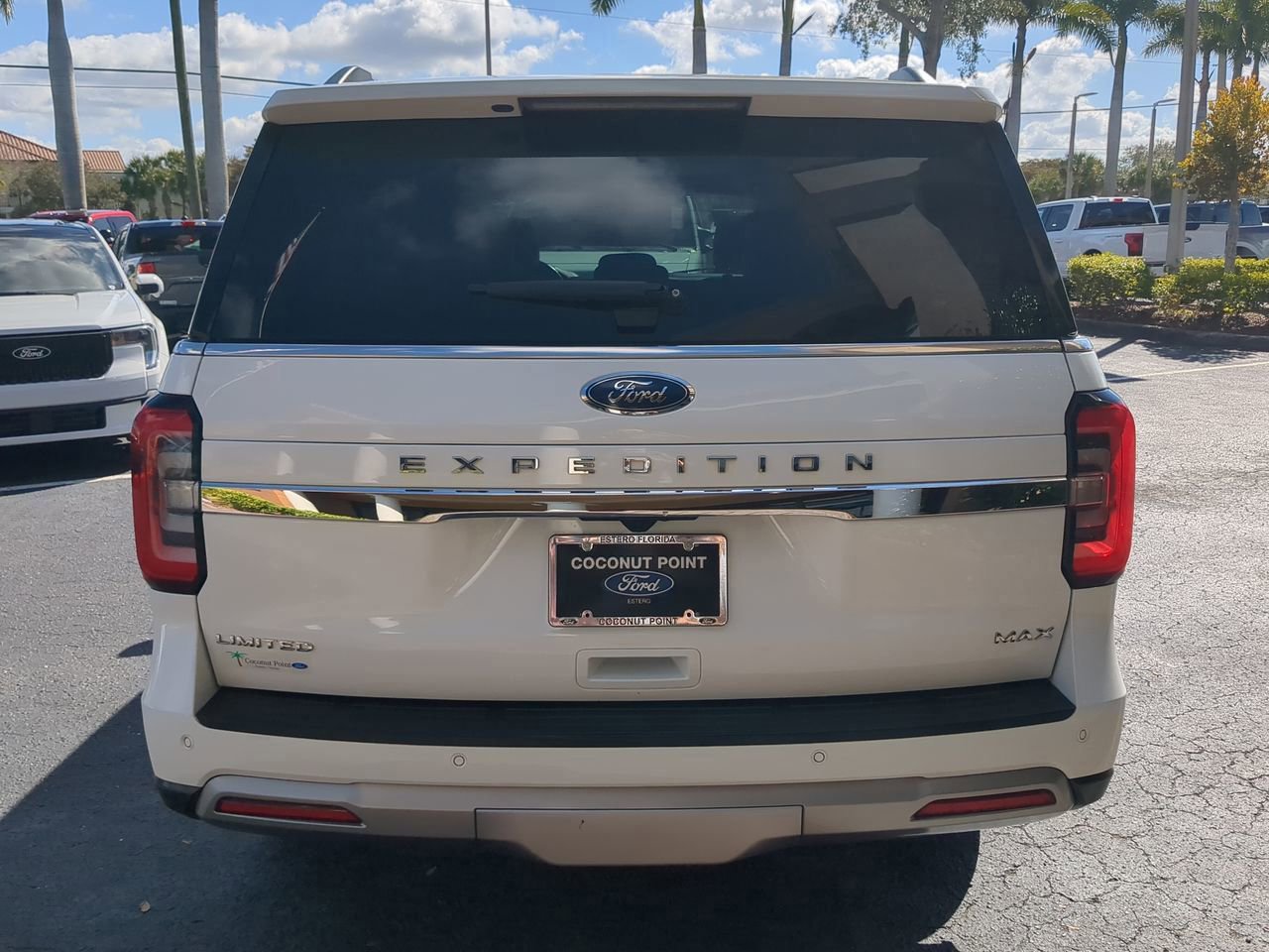 Certified 2022 Ford Expedition Max Limited image 4