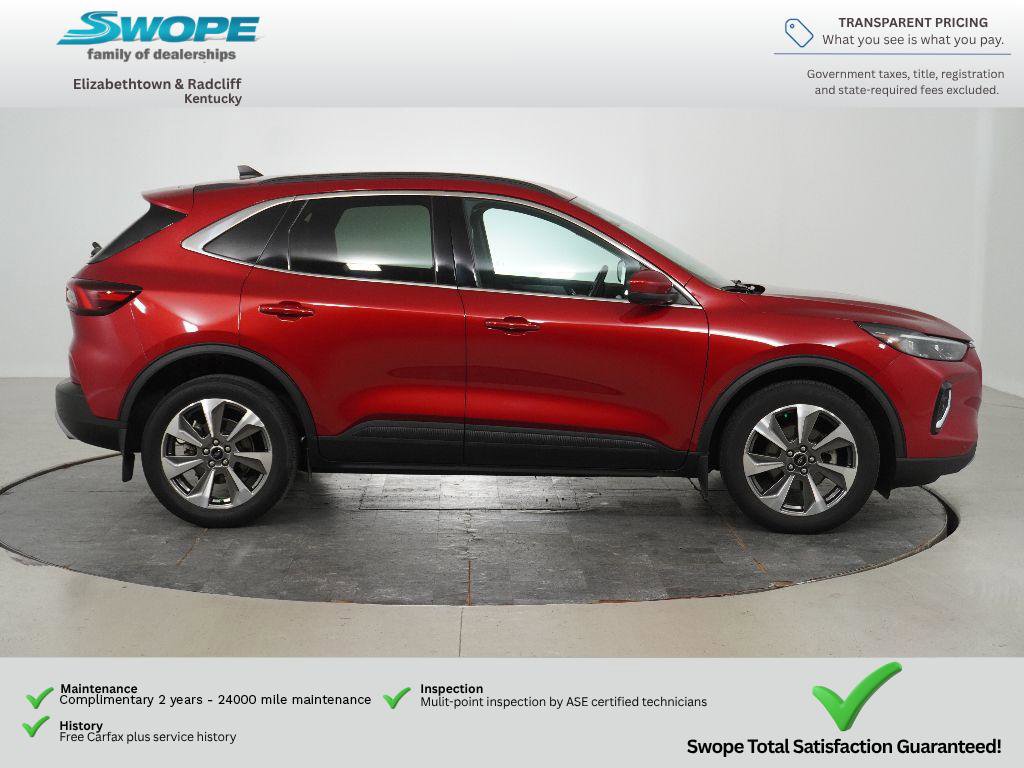 Certified 2023 Ford Escape Platinum AWD/4WD image 2
