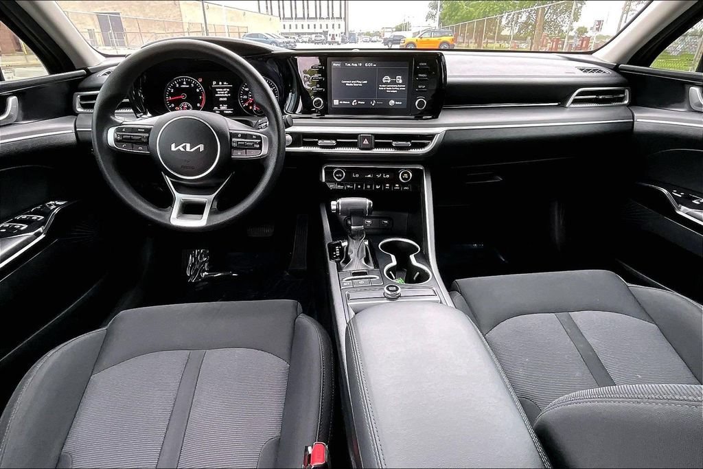 Used 2022 Kia K5 LXS FWD image 14