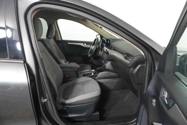 Certified 2020 Ford Escape SE image 22