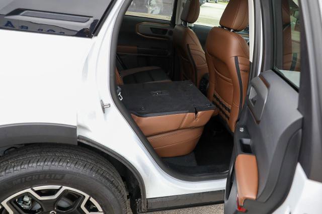 Certified 2025 Ford Bronco Sport Outer Banks w/ Outer Banks Tech Package+ AWD/4WD image 35