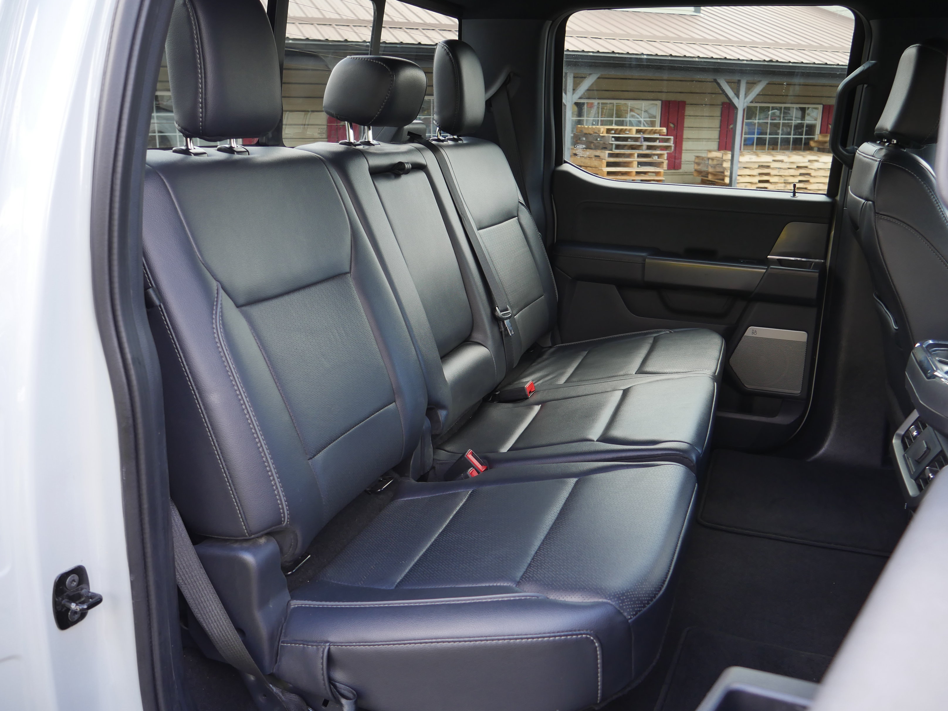 Certified 2024 Ford F150 Lariat w/ Tow/Haul Package AWD/4WD image 32