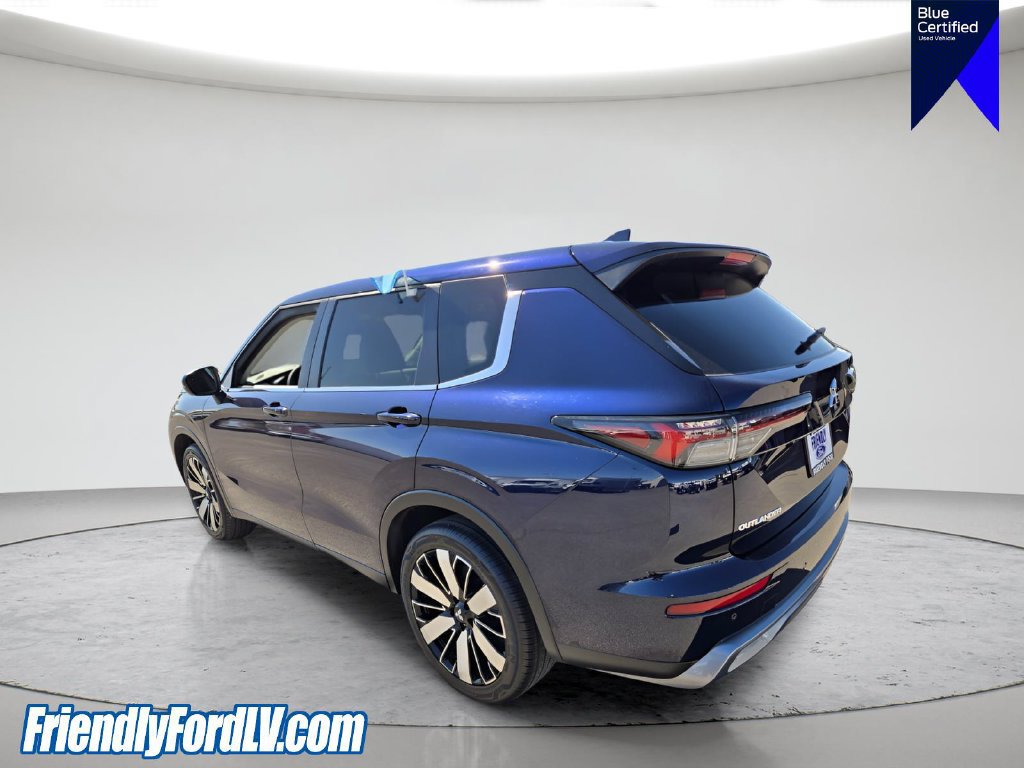 Used 2025 Mitsubishi Outlander SE FWD image 4