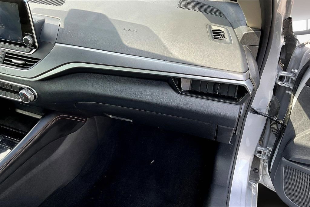 Used 2024 Nissan Altima 2.5 SR FWD image 26