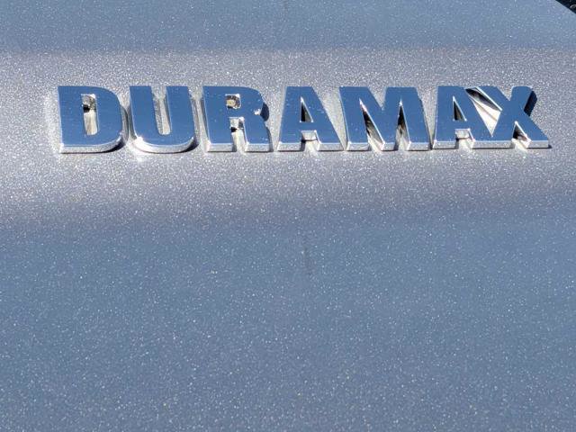 Used 2023 Chevrolet Silverado 1500 High Country w/ High Country Premium Package AWD/4WD image 12