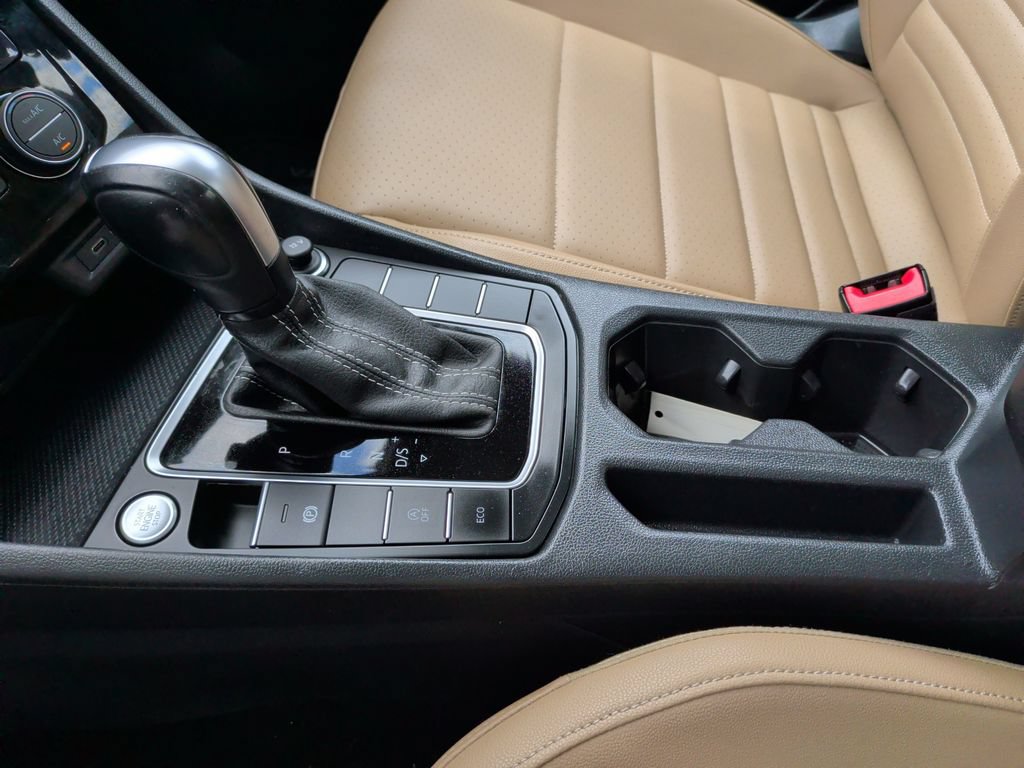 Used 2021 Volkswagen Jetta SE FWD image 20