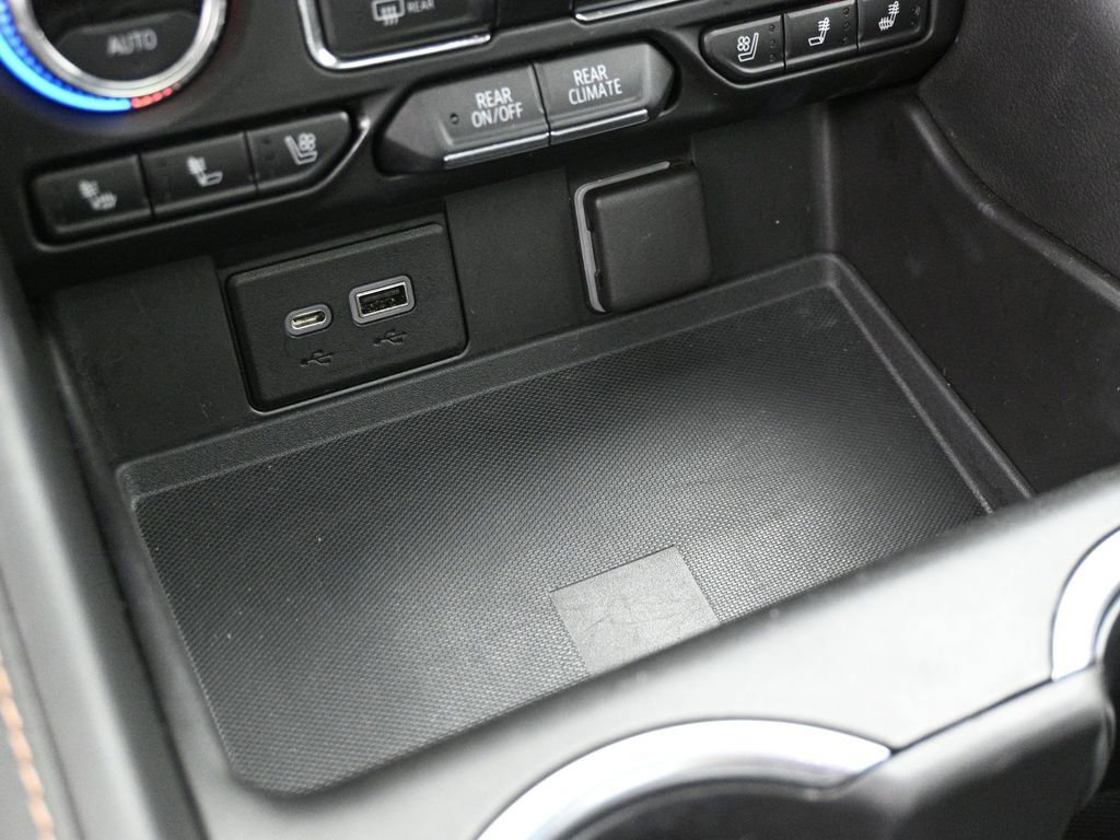 Used 2021 GMC Yukon AT4 w/ Rear Media and Nav Package image 20