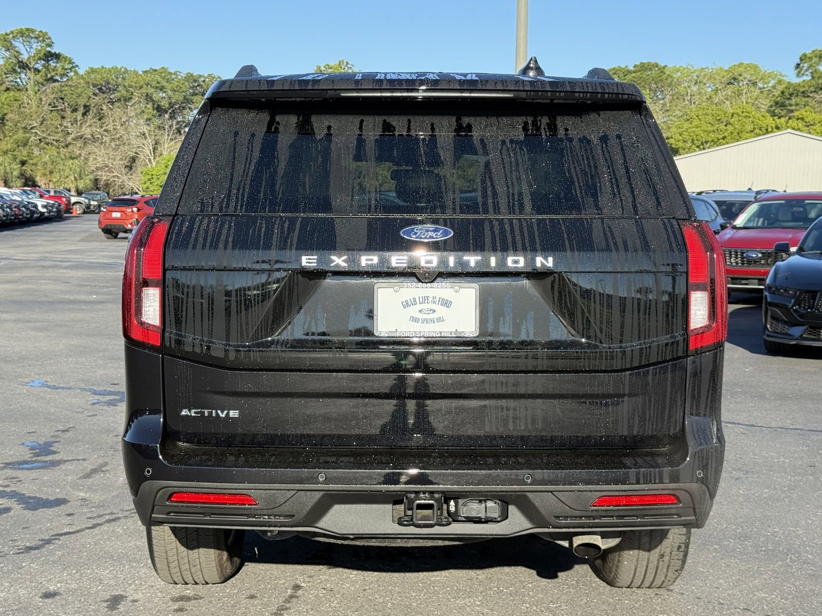 Certified 2025 Ford Expedition Active image 5
