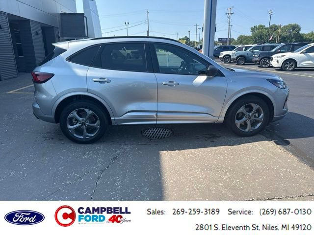 Certified 2023 Ford Escape ST-Line w/ Tech Pack #1 AWD/4WD image 2