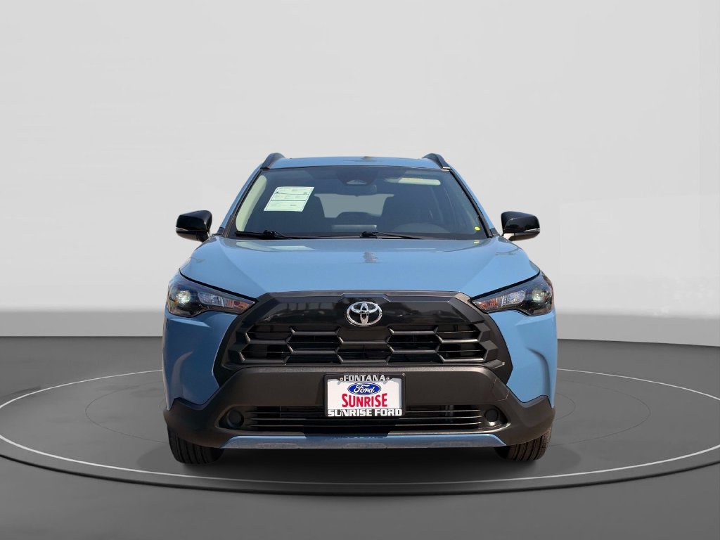 Used 2026 Toyota Corolla Cross LE w/ Moonroof Package FWD image 3