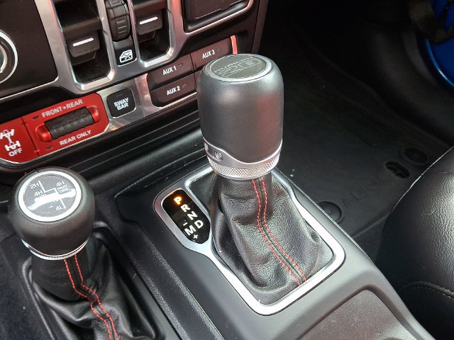 Used 2023 Jeep Wrangler Unlimited Rubicon 4xe AWD/4WD image 15
