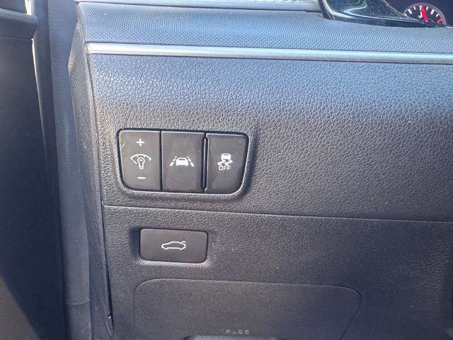 Used 2022 Kia K5 GT-Line FWD image 19