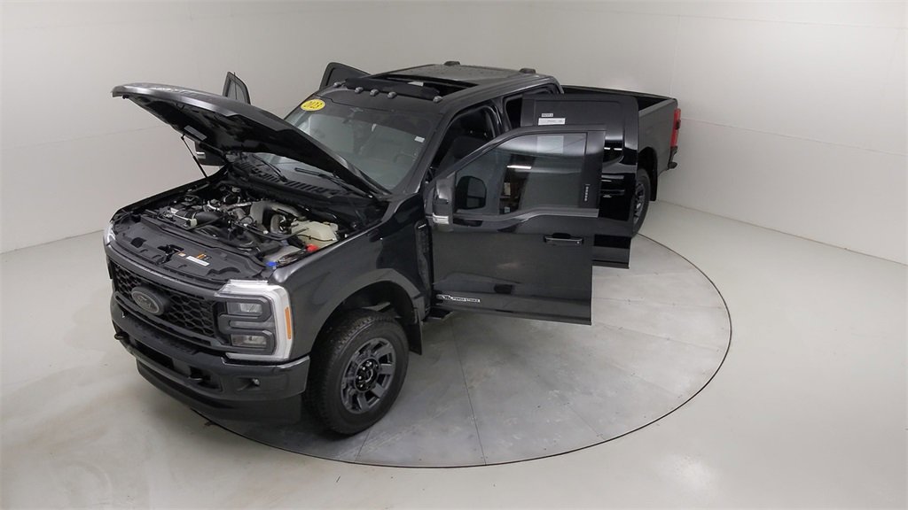 Certified 2023 Ford F250 Lariat w/ Lariat Ultimate Package image 59