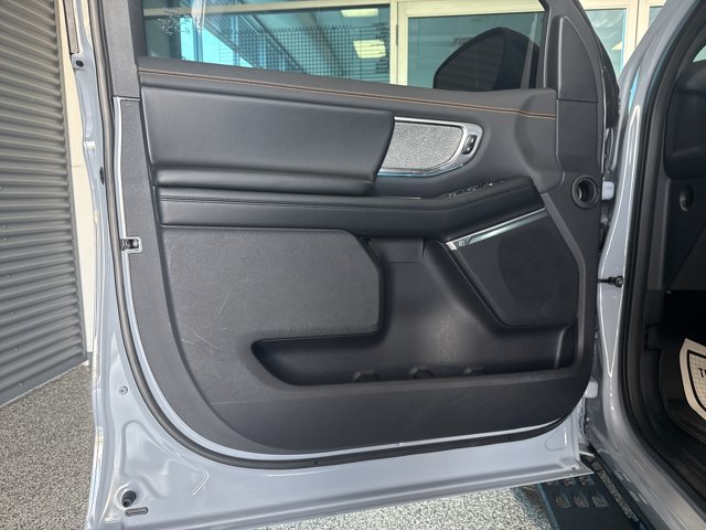 Certified 2025 Ford Expedition Tremor AWD/4WD image 5