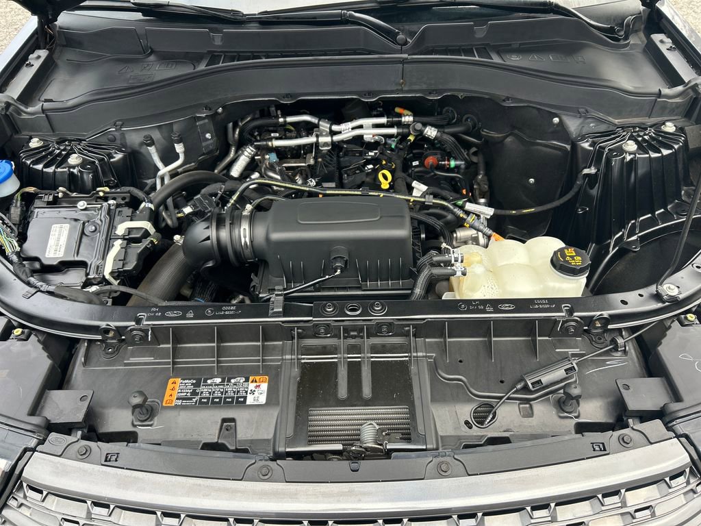 Certified 2021 Ford Explorer XLT w/ Equipment Group 202A image 27