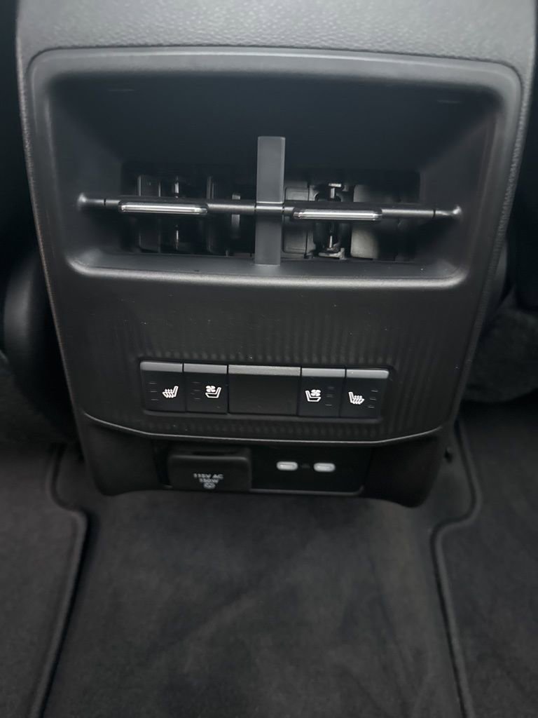 Used 2024 Jeep Wagoneer Launch Edition image 64