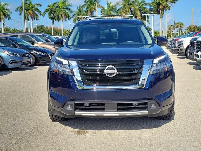 Used 2022 Nissan Pathfinder SL w/ SL Premium Package FWD image 2