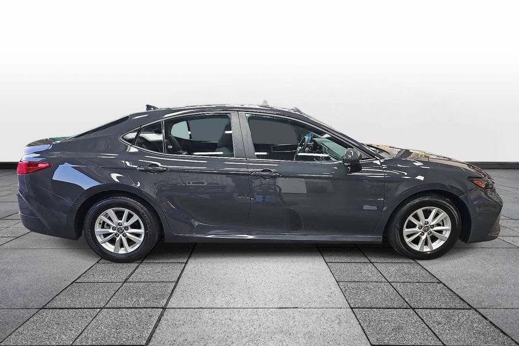 Used 2025 Toyota Camry LE FWD image 4