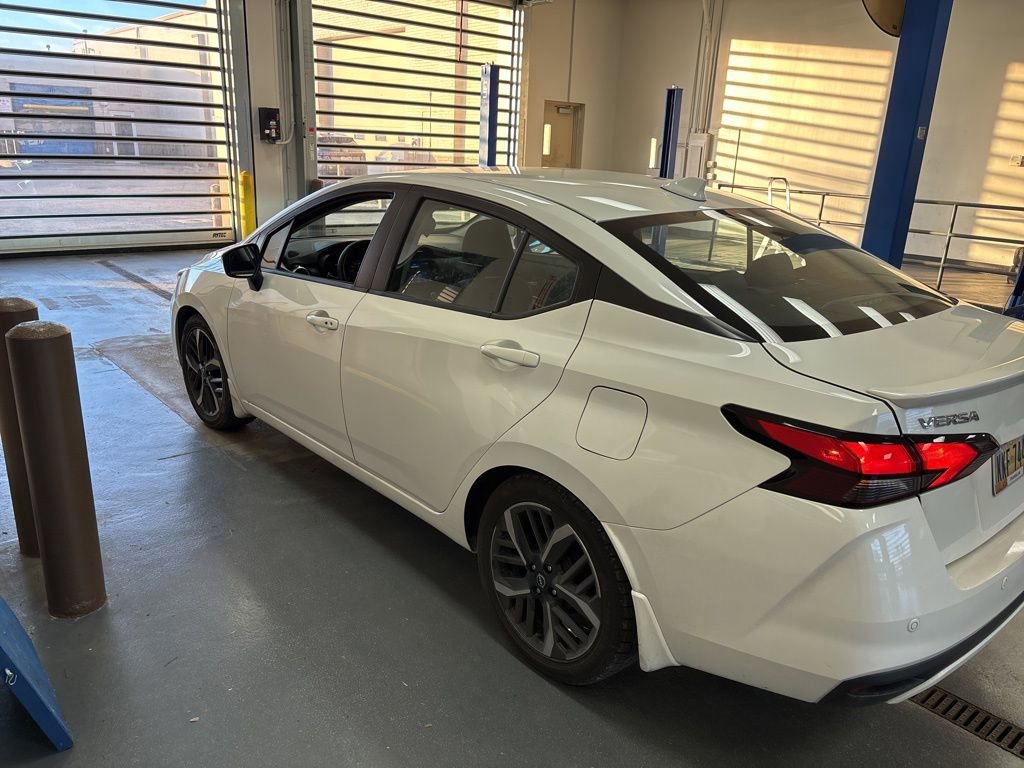 Used 2024 Nissan Versa SR w/ Trunk Package image 2