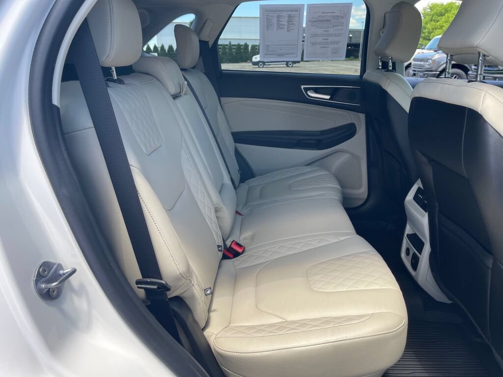 Certified 2024 Ford Edge Titanium AWD/4WD image 30