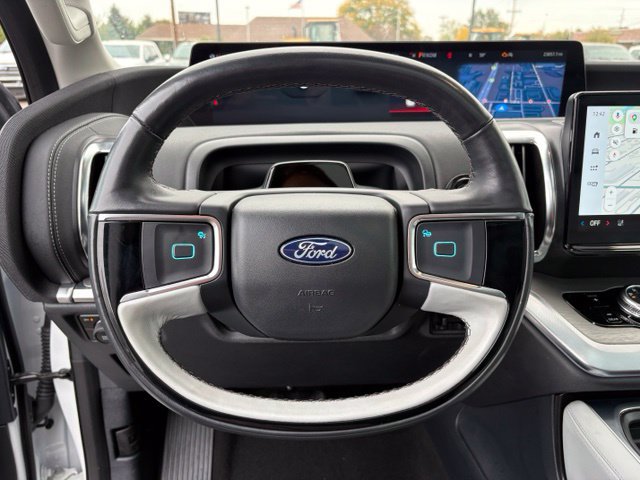 Certified 2025 Ford Expedition Max Platinum w/ Driver's Package AWD/4WD image 24