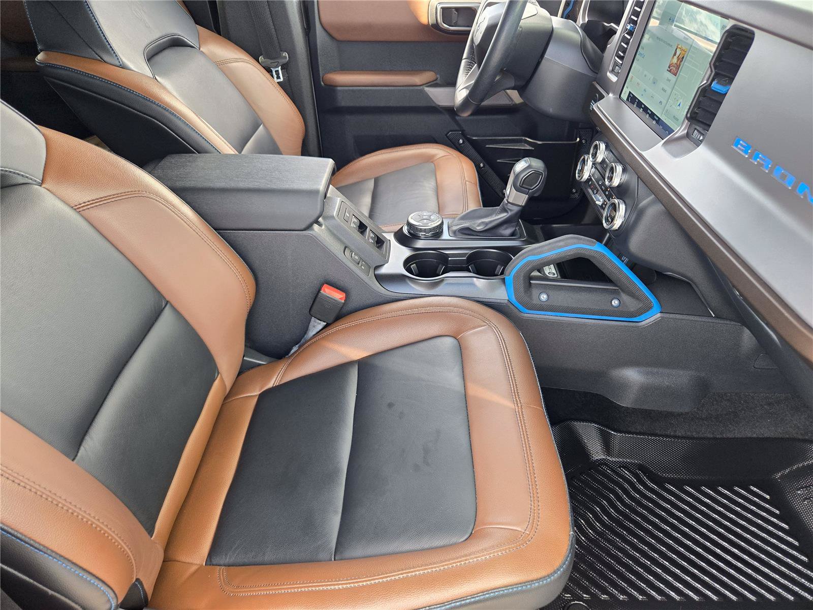 Certified 2023 Ford Bronco Outer Banks AWD/4WD image 14