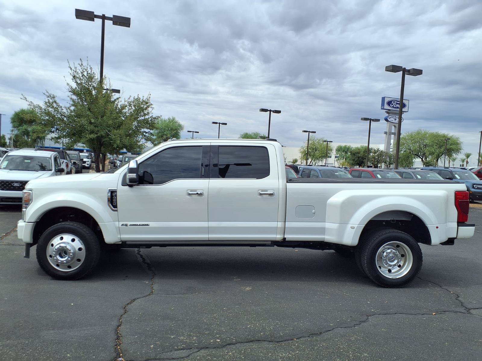 Certified 2022 Ford F450 Platinum w/ FX4 Off-Road Package AWD/4WD image 3