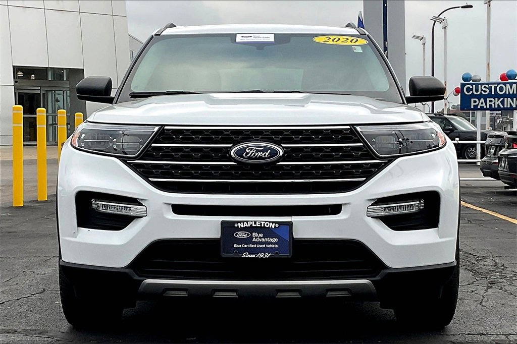 Certified 2020 Ford Explorer XLT w/ Equipment Group 202A image 2