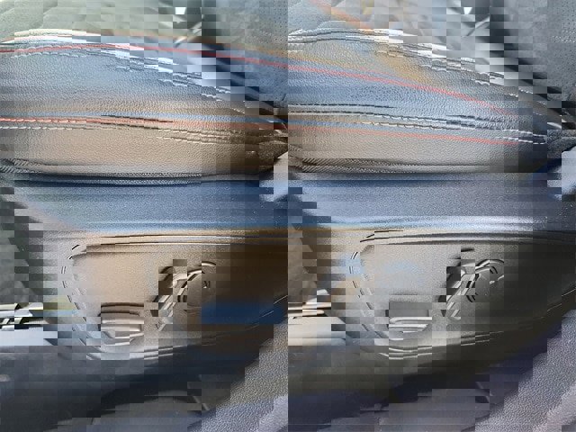 Certified 2022 Ford Escape SEL w/ SEL Stealth AWD Package image 23