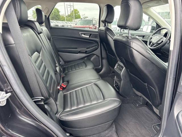 Certified 2022 Ford Edge SEL w/ Convenience Package AWD/4WD image 9