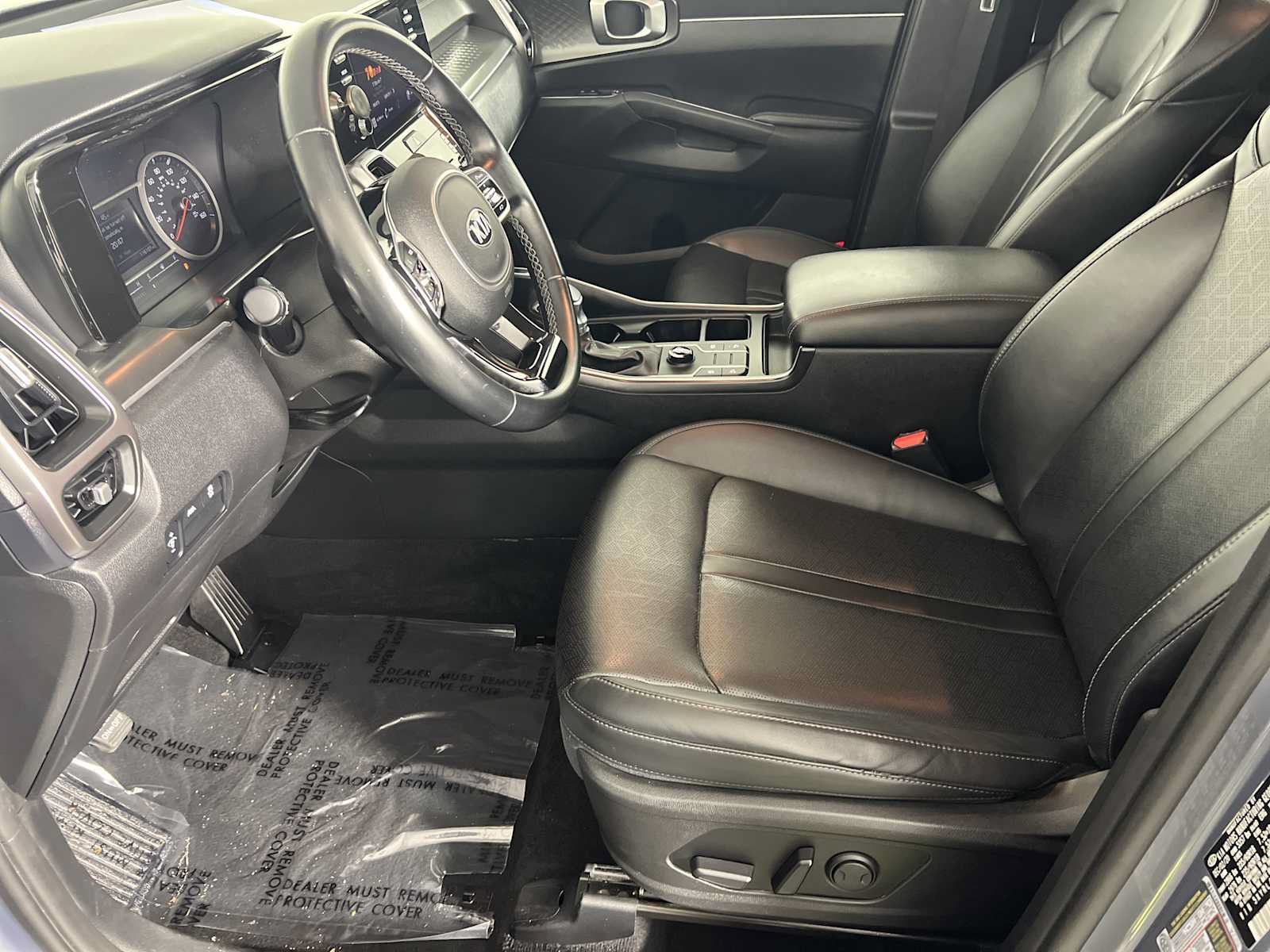 Used 2021 Kia Sorento S FWD image 12
