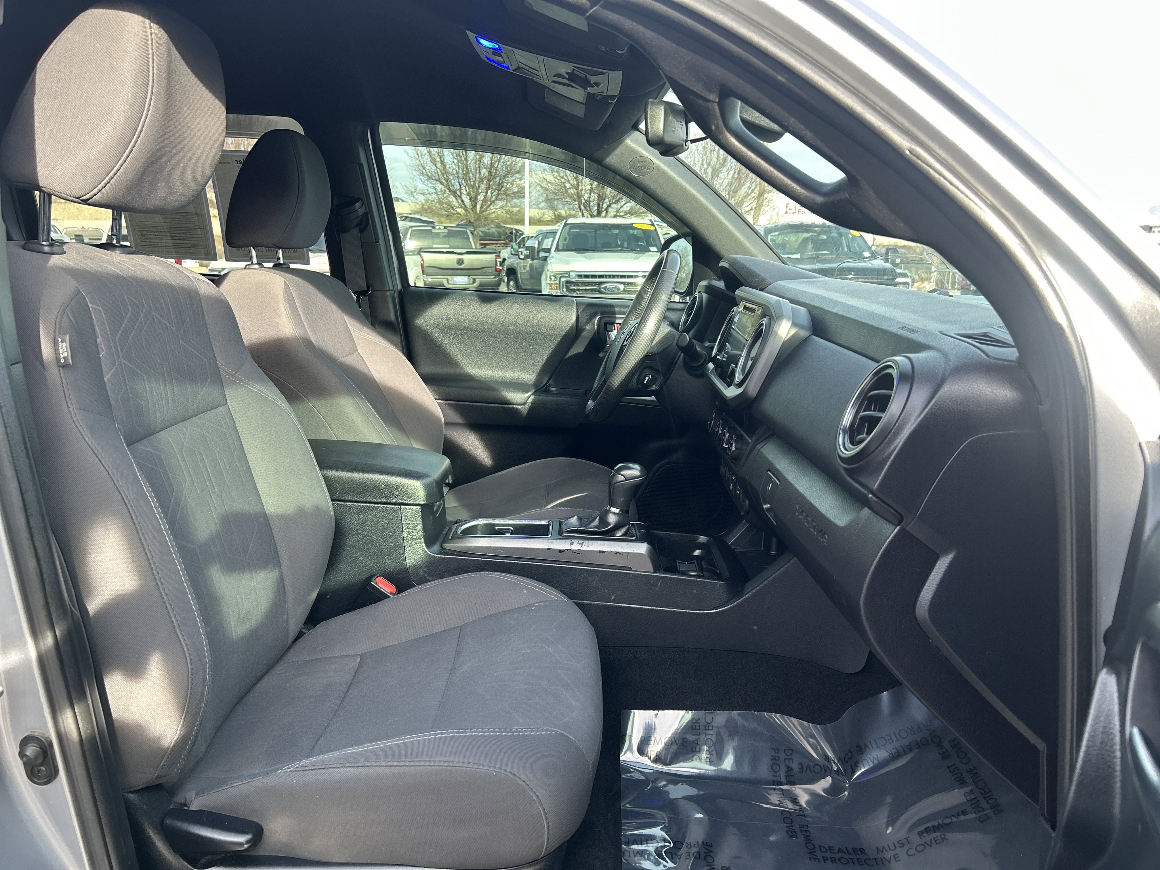 Used 2018 Toyota Tacoma TRD Off-Road image 15