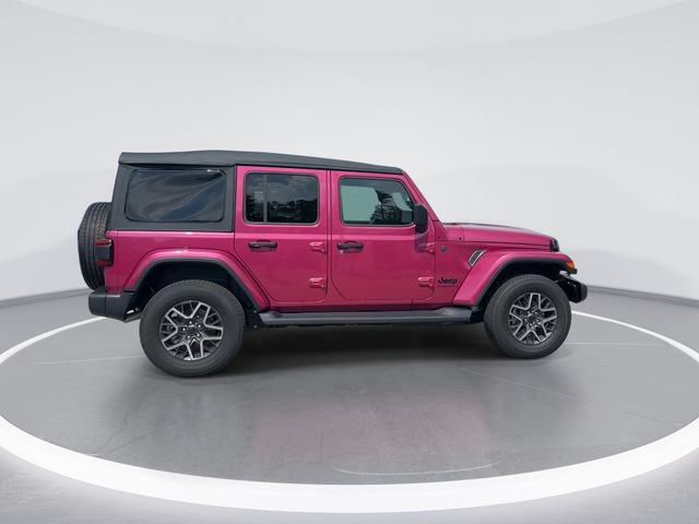 Used 2026 Jeep Wrangler Unlimited Sahara AWD/4WD image 8