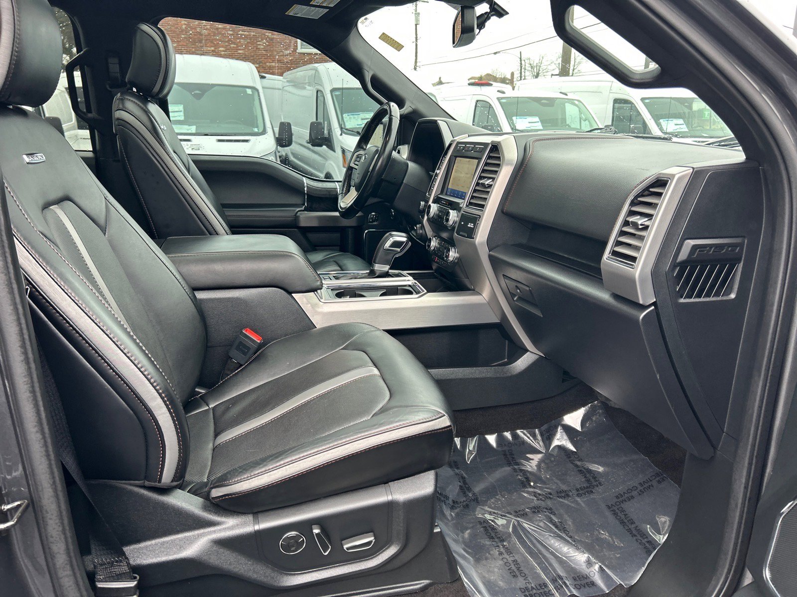 Certified 2019 Ford F150 Platinum w/ Equipment Group 701A Luxury image 17