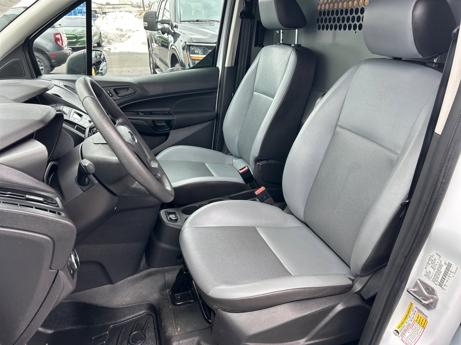 Certified 2018 Ford Transit Connect XL image 5