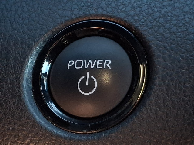 Used 2025 Toyota Camry SE w/ Convenience Package FWD image 28