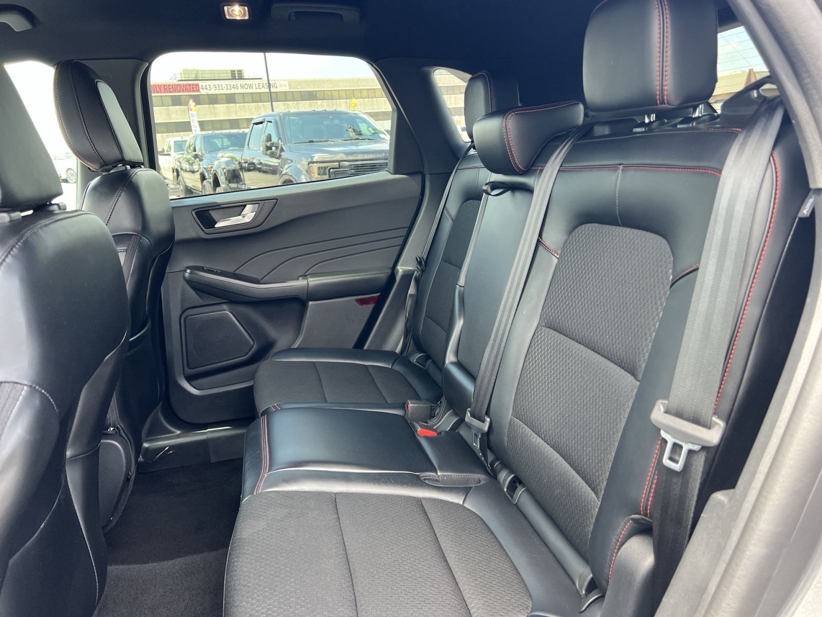 Certified 2025 Ford Escape ST-Line AWD/4WD image 23