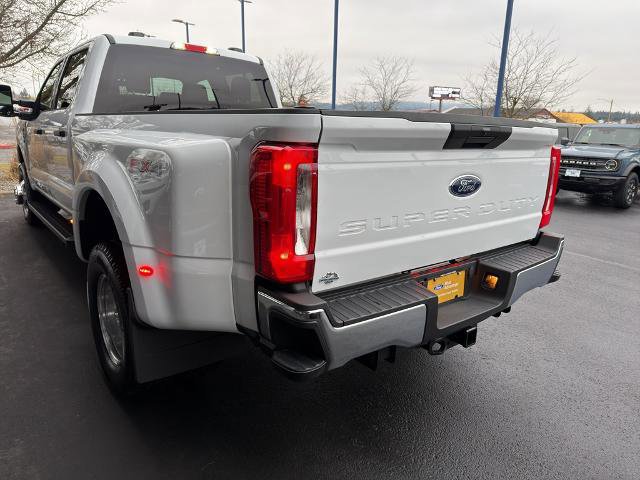 Certified 2025 Ford F350 XLT image 2