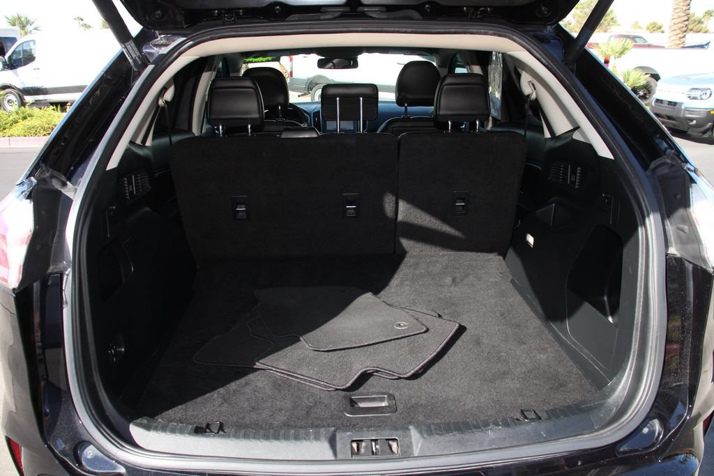 Certified 2019 Ford Edge SEL w/ Equipment Group 201A FWD image 24